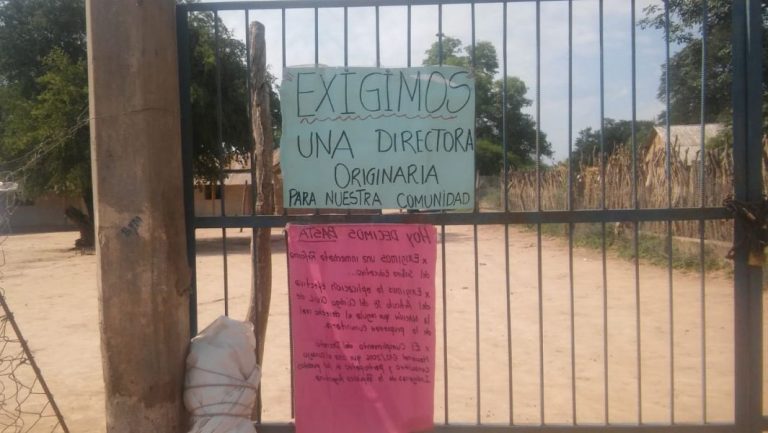 SALTA| La comunidad wichi de una localidad exige una directora originaria para su escuela 7 DwUQTBjXgAA 1dZ