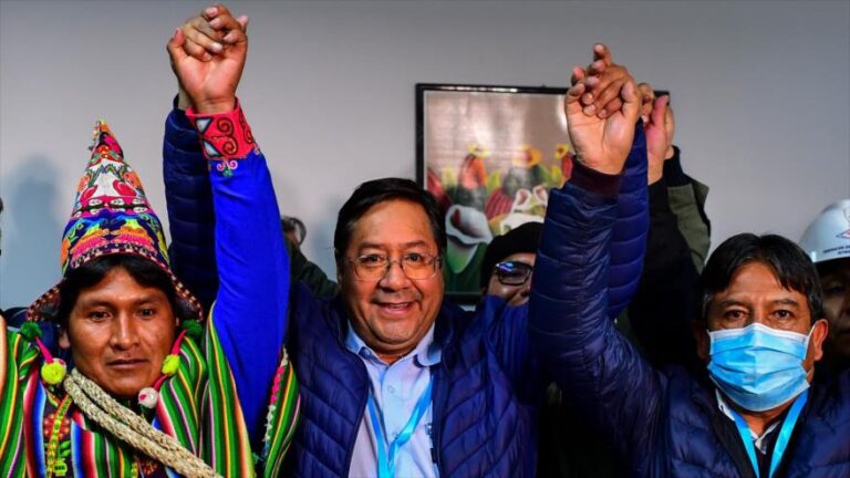 Elecciones en Bolivia: el MAS vence en primera vuelta y Áñez reconoce la derrota