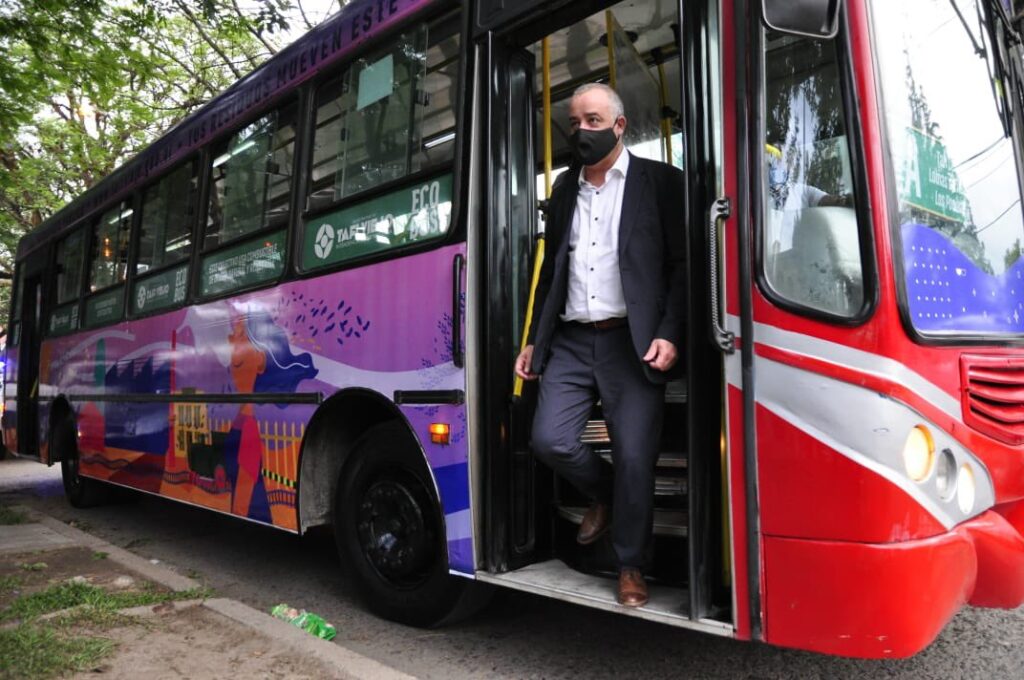 Tafí Viejo: primera linea ecológica de transporte urbano 6 Em8B02pXYAAYBto