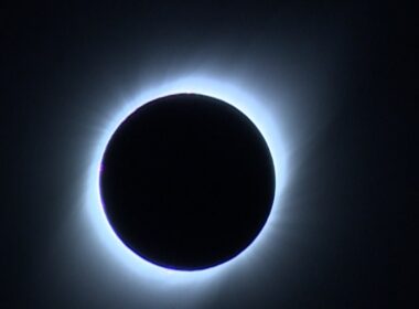 1562100120 eclipse total 03