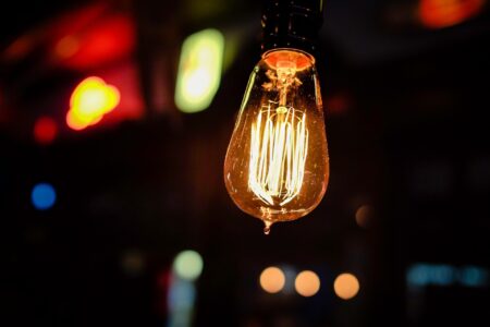 lightbulb 1246589 1920