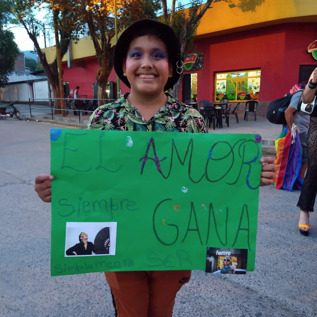 Así se vivió la Primera Marcha del Orgullo LGBT+ en Tafí Viejo 14 IMG 20211122 200354053
