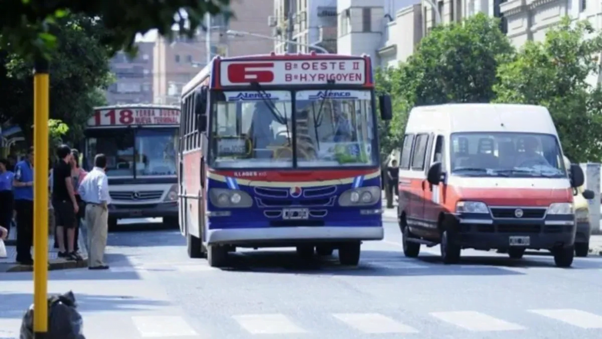 Colectivos en la capital de Tucumán