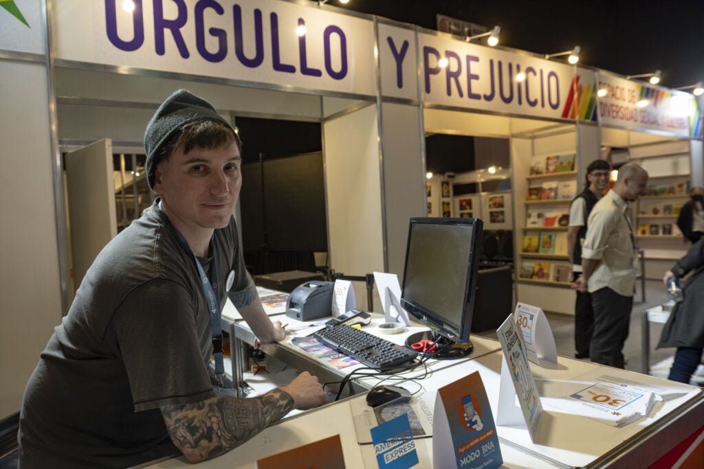 Diversidad, márgenes y contra-escrituras en la Feria del Libro 9 a diez aos de la pioner 865730