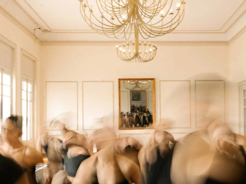 El Ballet Contemporáneo estrena "Bajo tu sombra" 8 4