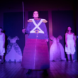 obra de teatro Estafadas por la historia