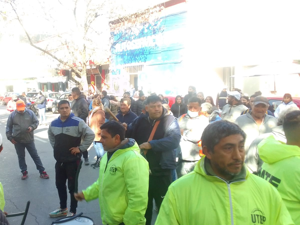 Trabajadores cuidacoches