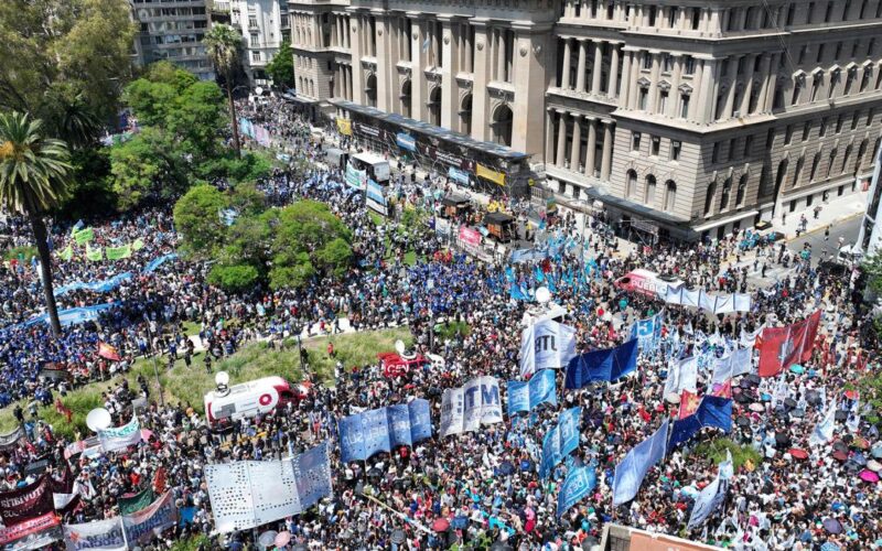 marcha cgt y cta contra dnu milei foto daniel dabove telam 658c5a63b2e41 1200