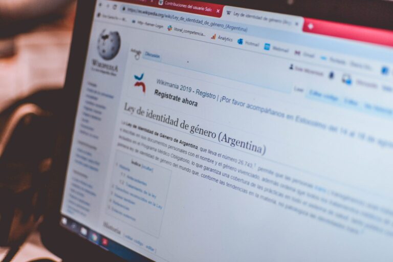 Editaton LGBT Wikimedia presentes periodicas wikiddhh santa fe Argentina 2019 36 1 1536x1024 1