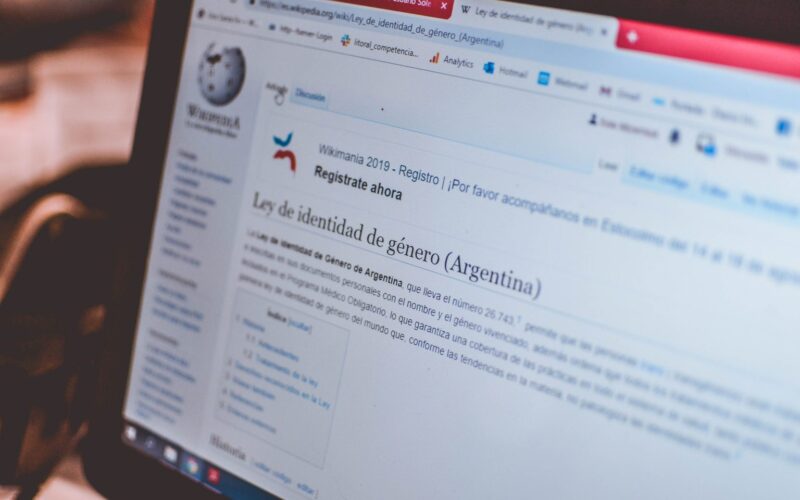 Editaton LGBT Wikimedia presentes periodicas wikiddhh santa fe Argentina 2019 36 1 1536x1024 1